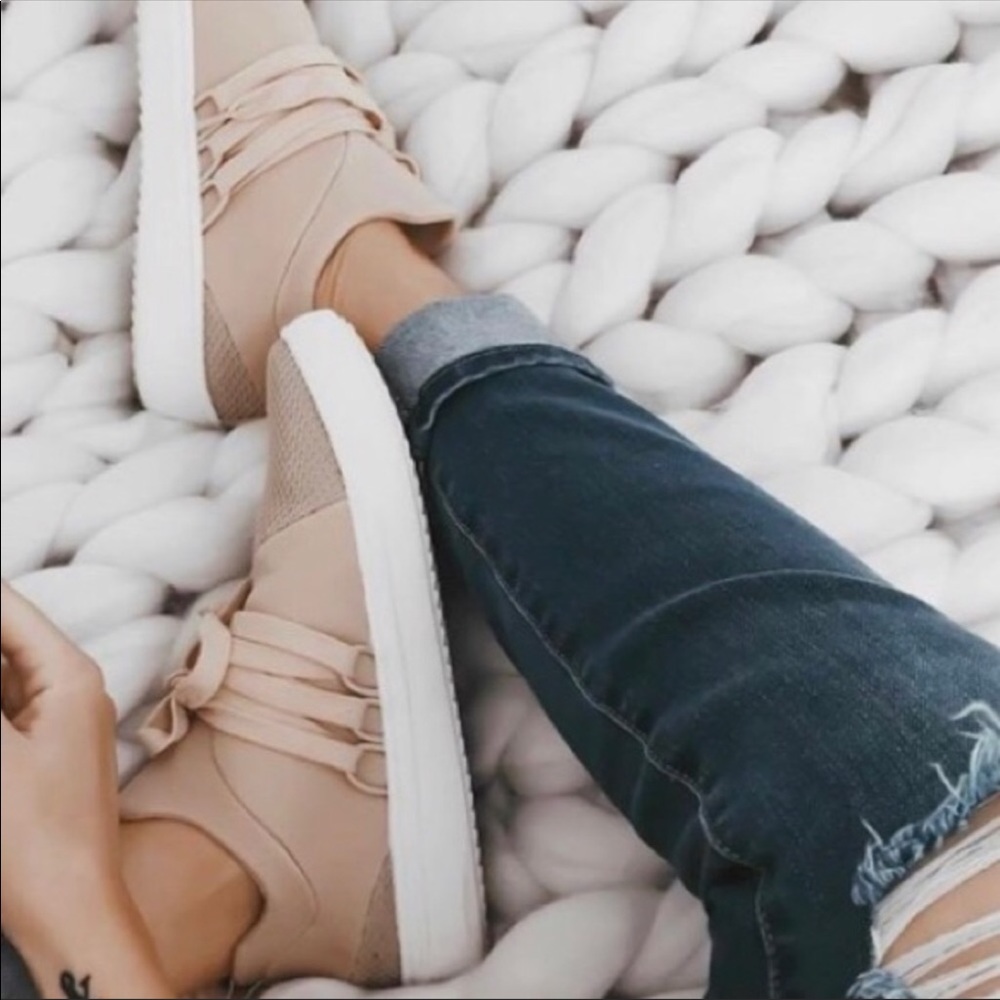 Steve Madden Lancer Sneakers in Blush